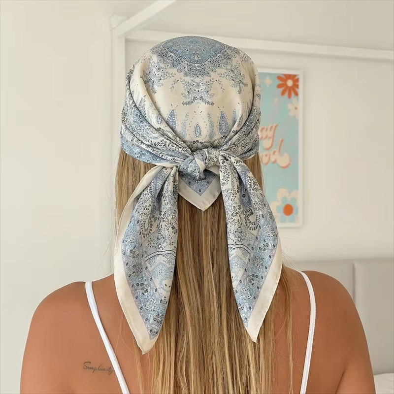Foulard bandana vintage bleu en satin à motif cachemire pour femme, foulard en soie imprimé bohème, attache-cheveux, foulard carré pour le cou, turban de plage