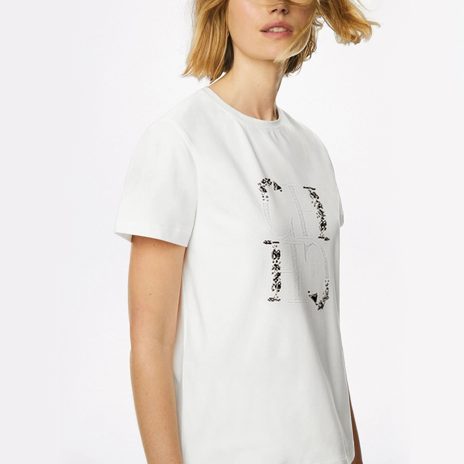 Vêtements pour femmes CH, avec un col rond, orné d'une décoration brodée portant le logo CH, un haut décontracté pour tous les jours