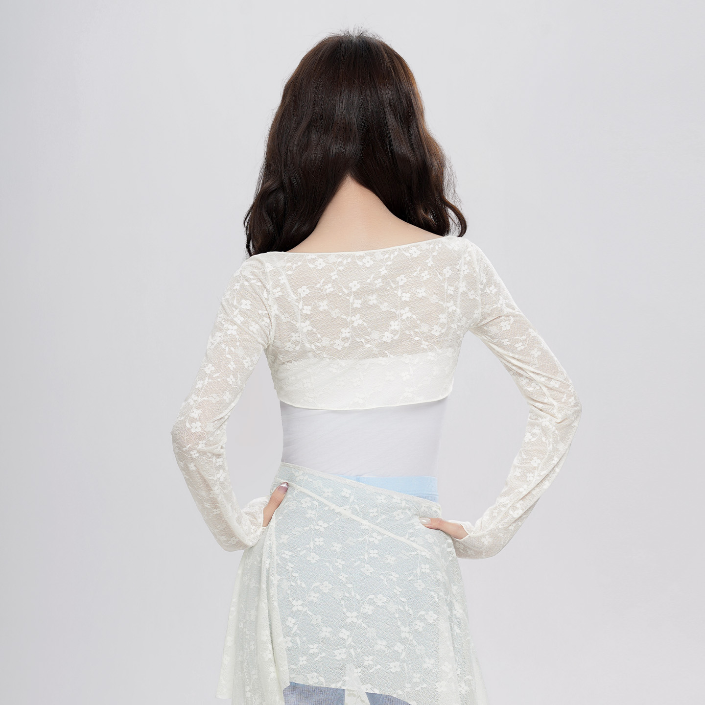 Hauts de danse plissés en dentelle florale pour femmes, chemisiers à manches longues, pulls décontractés en tulle fin et doux pour filles, hauts courts de yoga et d'entraînement