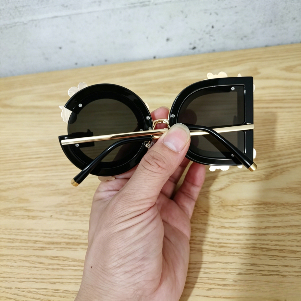Lunettes de soleil tendance en métal style punk pour femme – Modernes, rétro, idéales pour la photographie de rue, les défilés de mode et les soirées