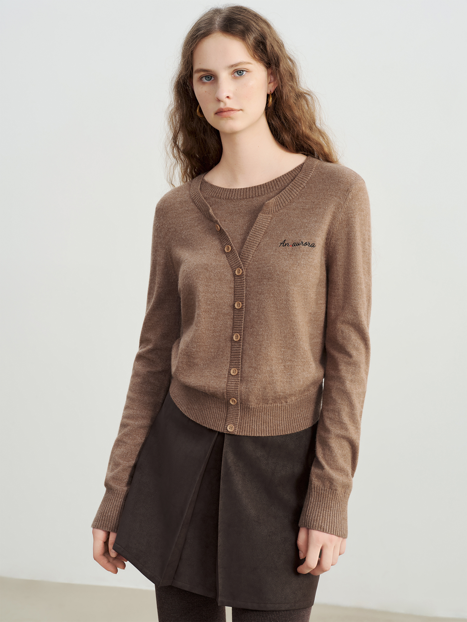 ZIQIAO femmes Petite faux deux pièces pull en tricot 2025 automne hiver nouveauté atmosphère d'inspiration coréenne haut en tricot pulls