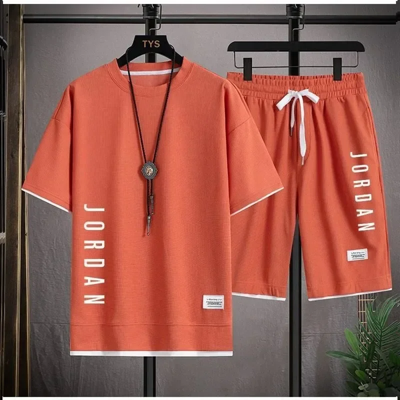 Ensemble T-shirt et short décontracté et tendance 2026 pour homme – Tenue de sport ample et confortable pour le jogging – Ensemble gaufré d'été pour homme