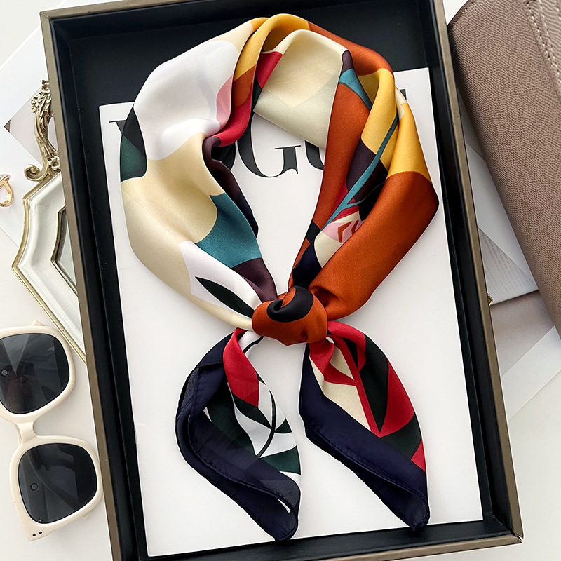 2025 mode marque de luxe 70 cm foulard carré en soie femmes Satin châle enveloppement Hijab Echarpe cou cravate femme cheveux Bandana foulard