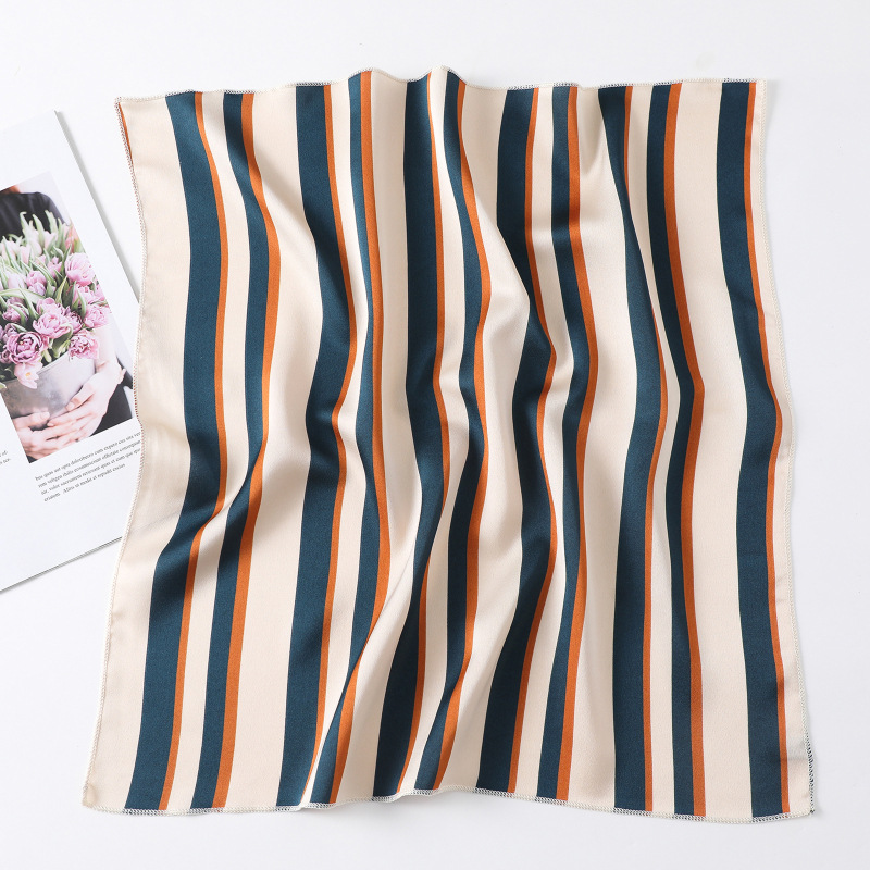 Nouveau Foulard Carré d'Été pour Femme, Foulard en Soie Imprimé, Écharpe Décorative, Foulard à Rayures et Motifs Animaux de Dessin Animé