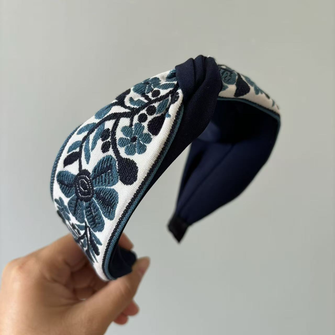 Bandeau brodé bohème – Large bande florale ethnique pour femmes, accessoire de cheveux élégant au design simple