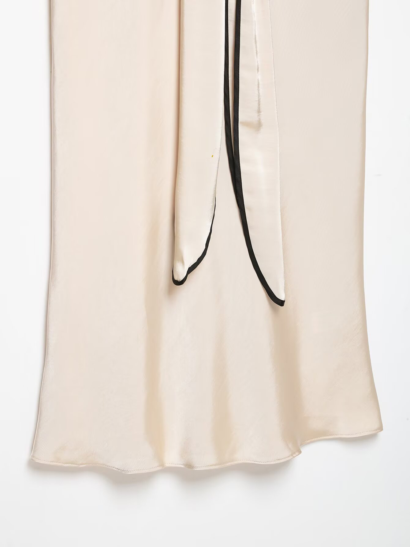 Nouvelle jupe MIDI pour femmes, style européen et américain, tendance 2026, polyvalente, avec décoration en nœud, en satin de soie.