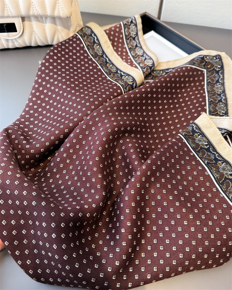 Foulard en coton et lin rouge pour femmes, petit carré, Protection du cou, à la mode, cadeau polyvalent pour maman, nouvelle collection 2026