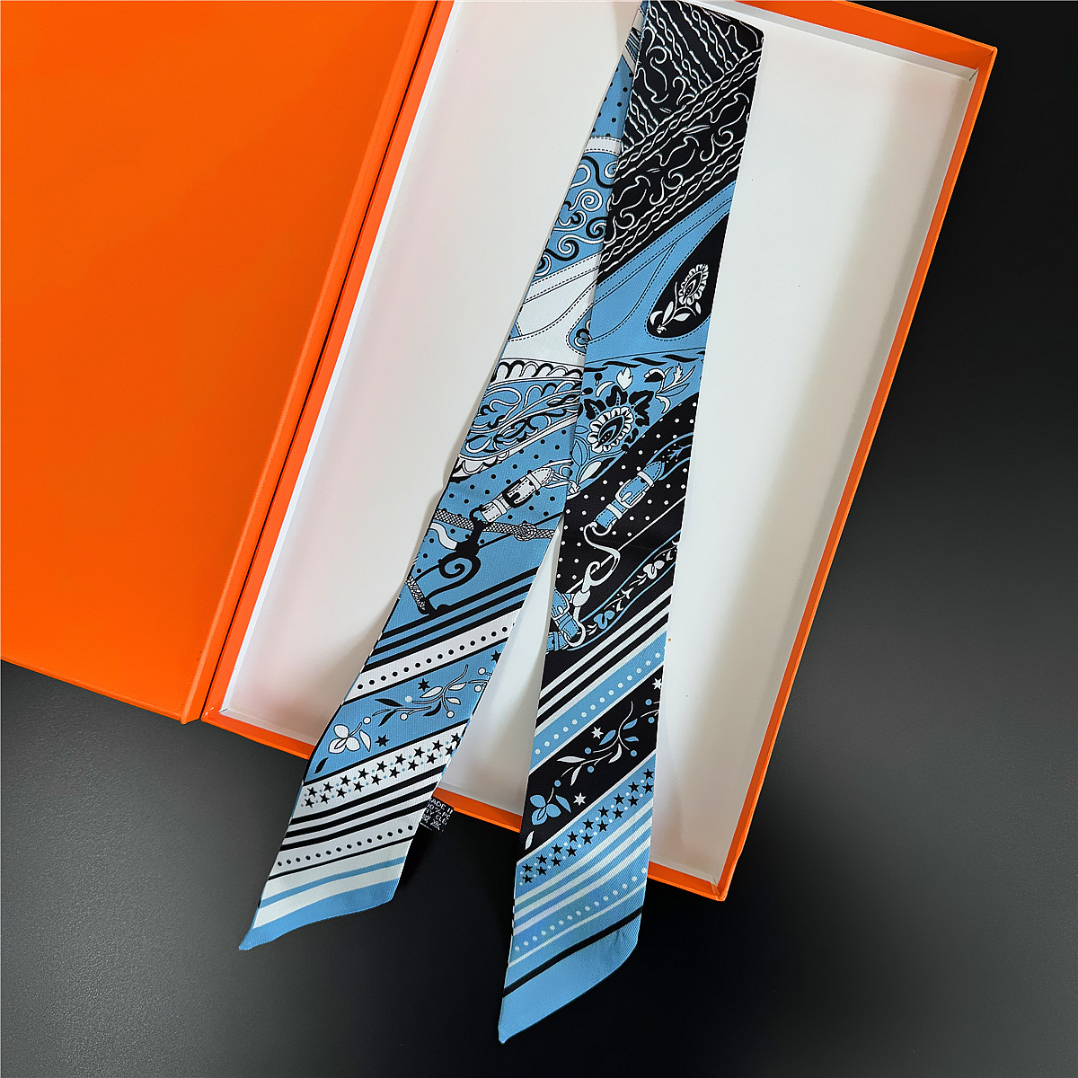 Écharpes en soie décoratives fines et étroites pour femmes, style bandana léger et polyvalent, pour le quotidien, le bureau, les fêtes, les vacances, style bohème