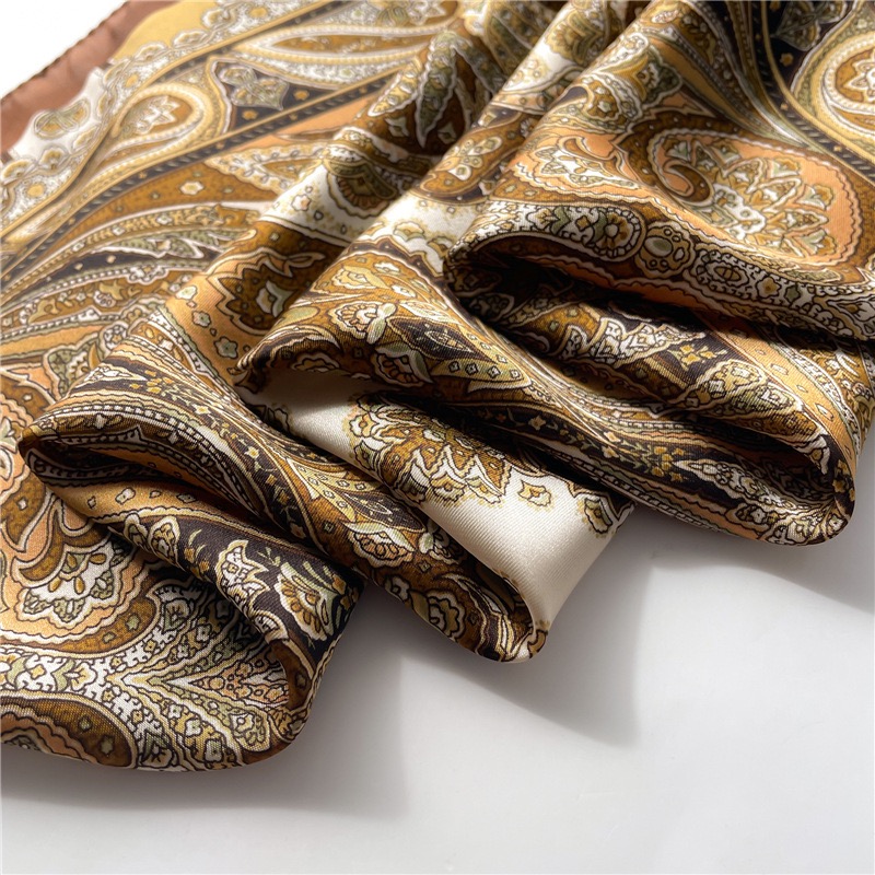Écharpe en soie imprimée rétro pour femme, châle carré à motif cachemire, imitation soie légère, protection solaire, foulard châle