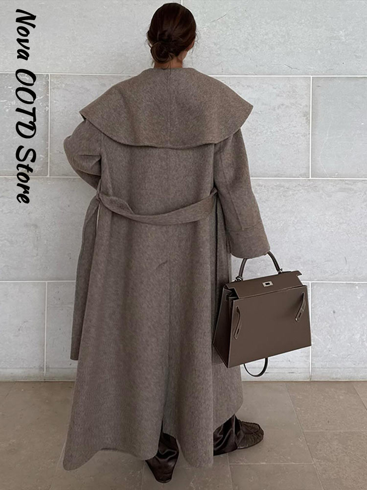 Manteau long en laine élégant à col châle et lacets pour femme, avec ceinture et revers, épais, collection automne-hiver 2026, chic et tendance