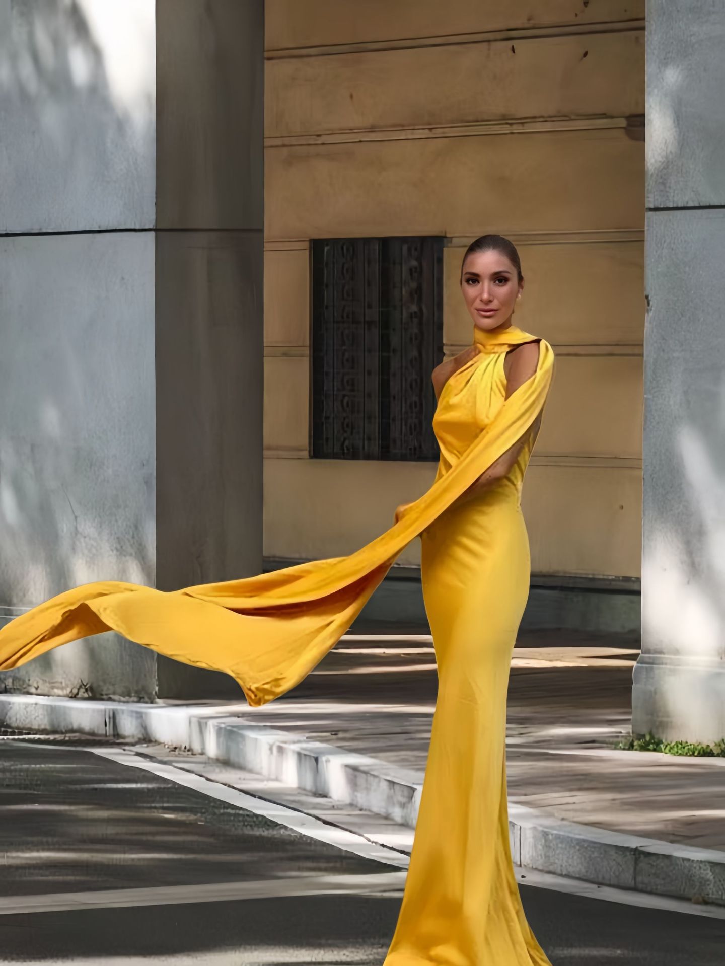 Robe Maxi élégante en Satin pour femmes, col licou, dos nu, épaules dénudées, sans manches, robe de soirée, été 2025