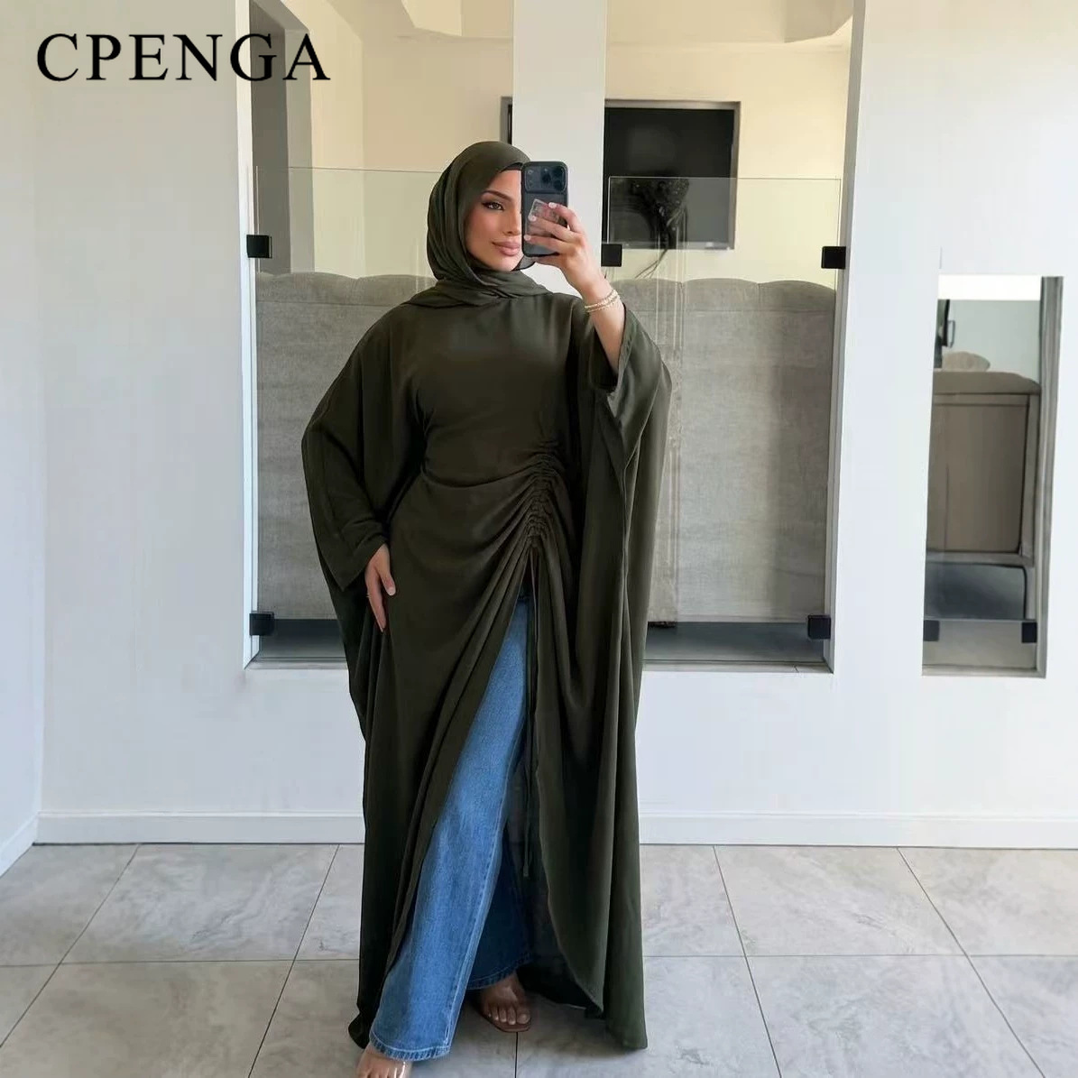 2026 Robe élégante pour femme musulmane, Abaya Kaftan modeste avec fente latérale et manches chauve-souris, idéale pour les fêtes de Ramadan et d'Aïd.