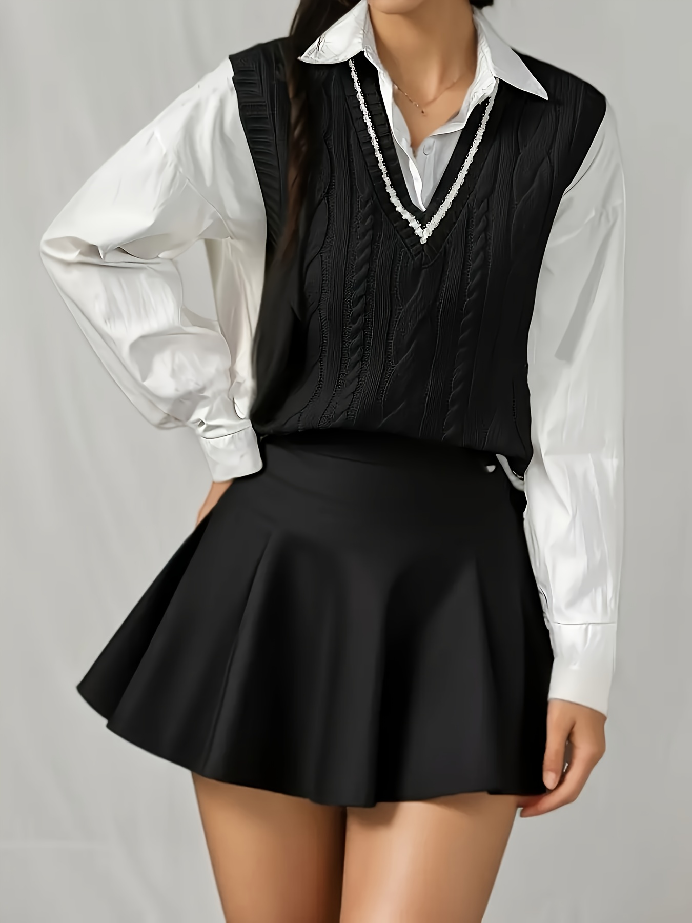 Gilet en tricot pour femme, style preppy, col en V, gilet en tricot torsadé, gilet court sans manches