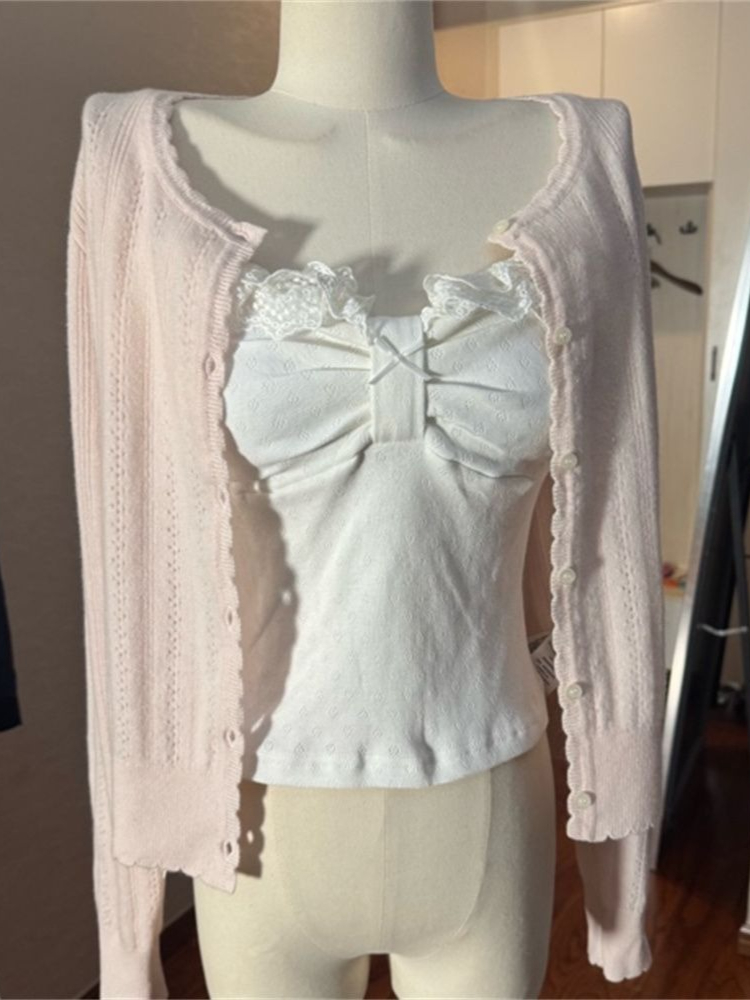 Ensemble 3 pièces mode coréenne pour femme : Cardigan en maille blanc à coupe ajustée avec nœud en dentelle et manches longues à volants, débardeur et jupe courte rose Kawaii