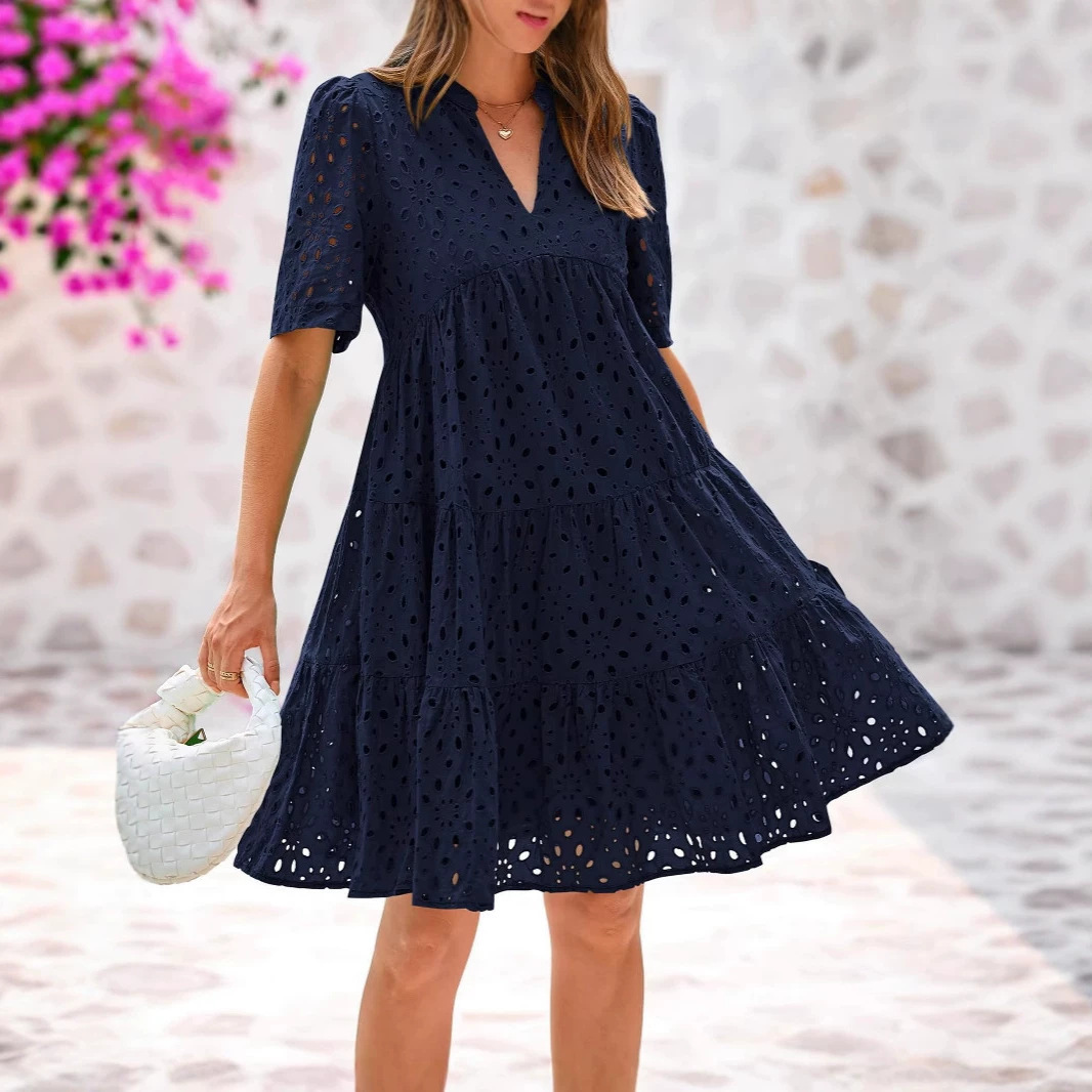 Robe de plage en coton pur brodée à col en V pour femme, robe midi d'été confortable à taille ample, style décontracté pour les voyages