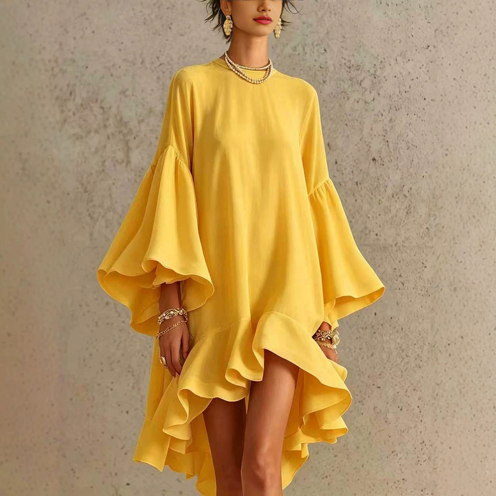 Robe mini élégante en mousseline pour femme, unie, col rond, manches longues évasées, coupe ample, ourlet asymétrique à volants, style chic urbain pour l'été