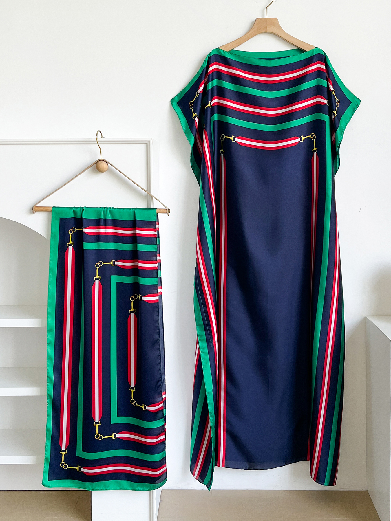 Nouvelle Collection Été : Robes Africaines Élégantes pour Femmes – Kaftan Long en Soie Imprimée pour Femme Musulmane, Abaya Oversize Style Koweïtien
