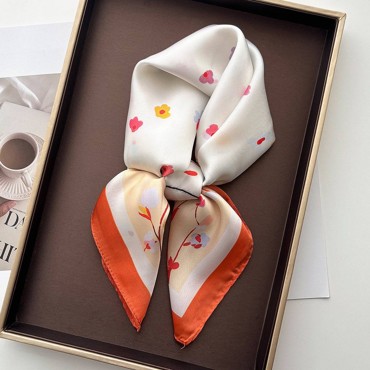 Élégant Foulard Carré en Soie Imitation Satin à Motifs Floraux pour Femme, Bandeaux et Châles