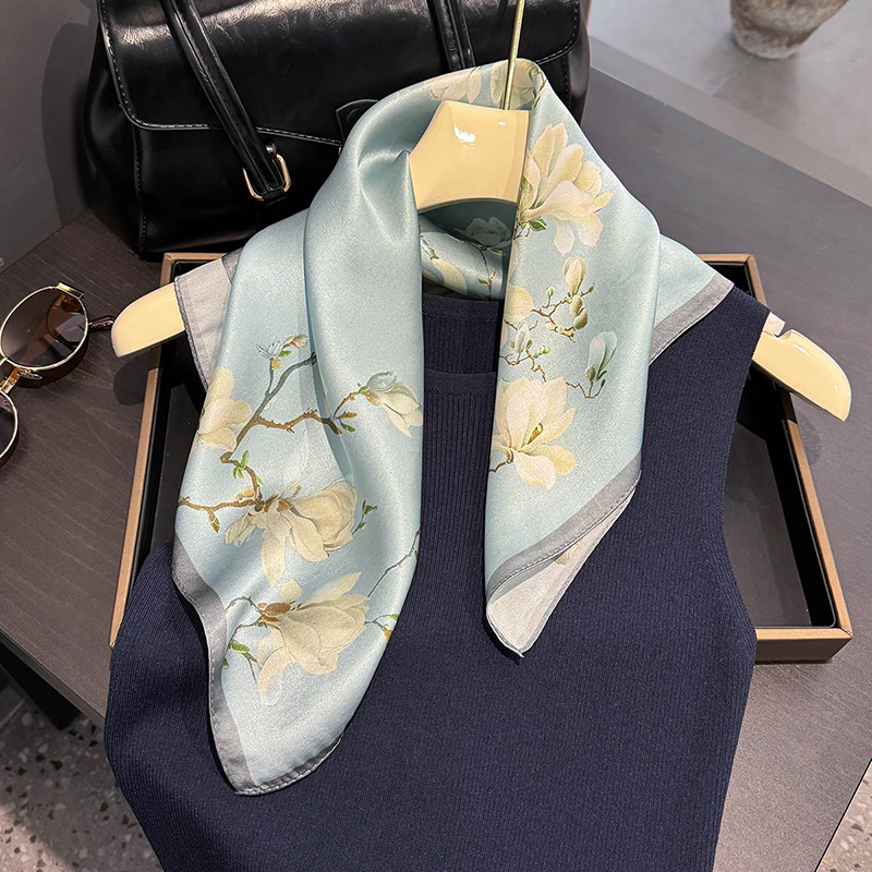 100% foulard carré en soie pour femmes véritable mûrier soie Hijab foulards dame mode luxe bandeau châle enveloppement foulard Bandana