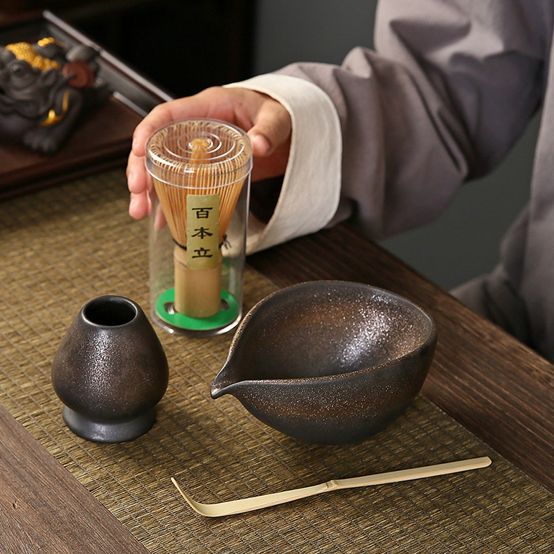 Grande poterie grossière rétro japonaise faite à la main avec glaçure dorée, tasse de forme irrégulière, diviseur de thé, accessoires pour service à thé