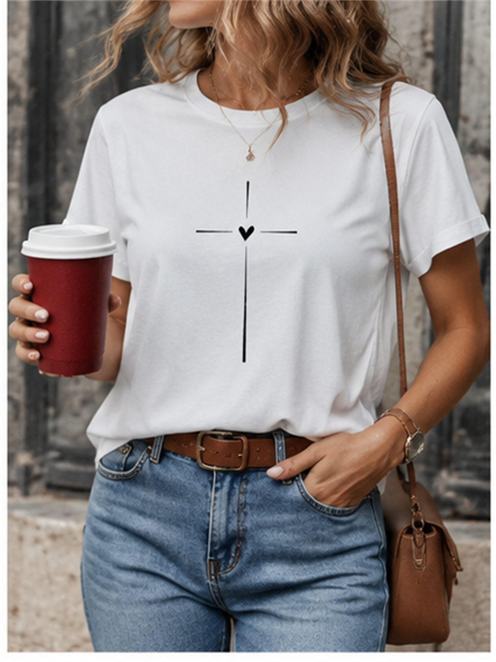 T-shirt de sport décontracté pour femmes, col rond, T-shirt simple et artistique avec motif croix et cœur, esthétique artistique