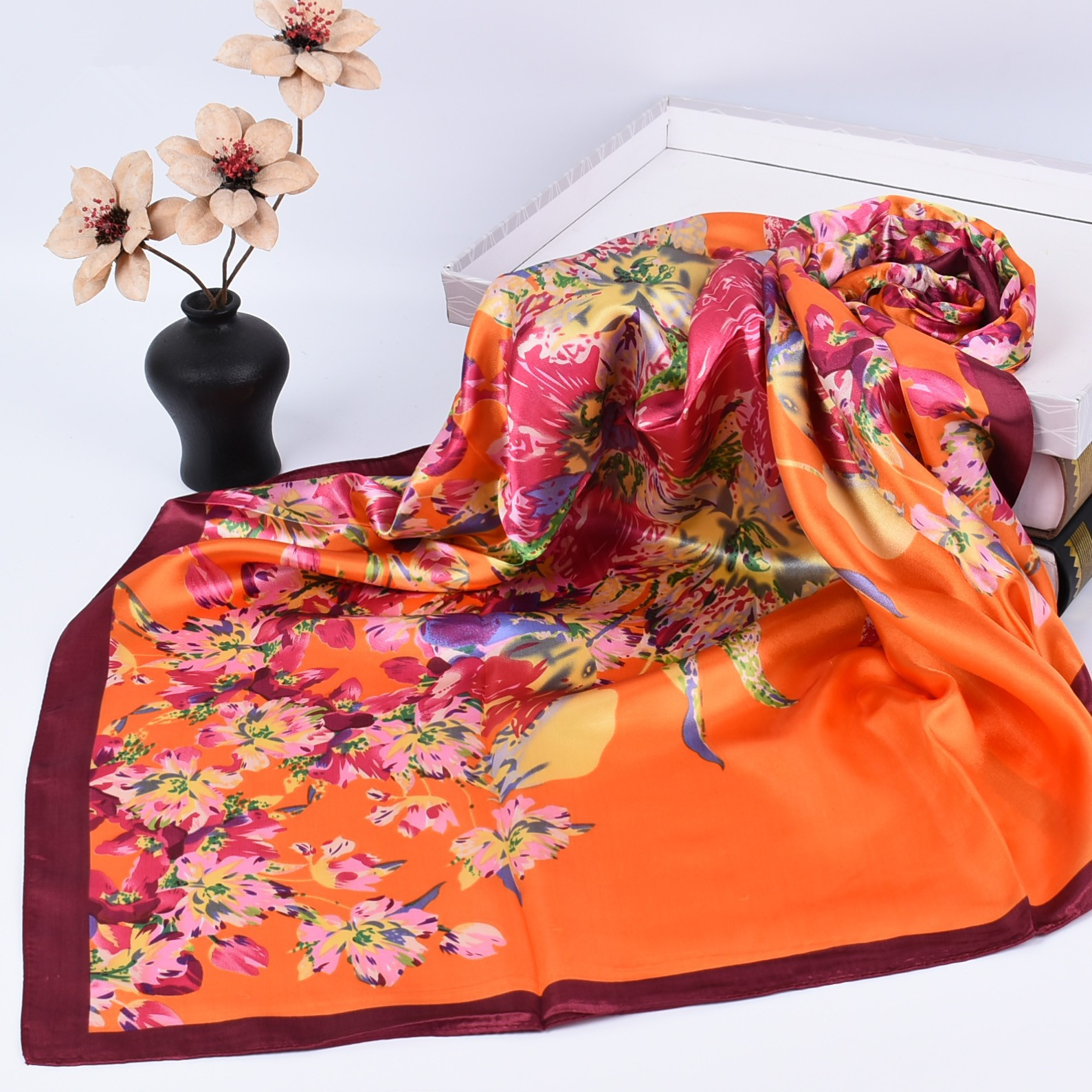 Foulard Carré en Soie de Luxe pour Femme, Écharpe de Tête Quatre Saisons, Hijab, Bandana, Châle 90*90cm