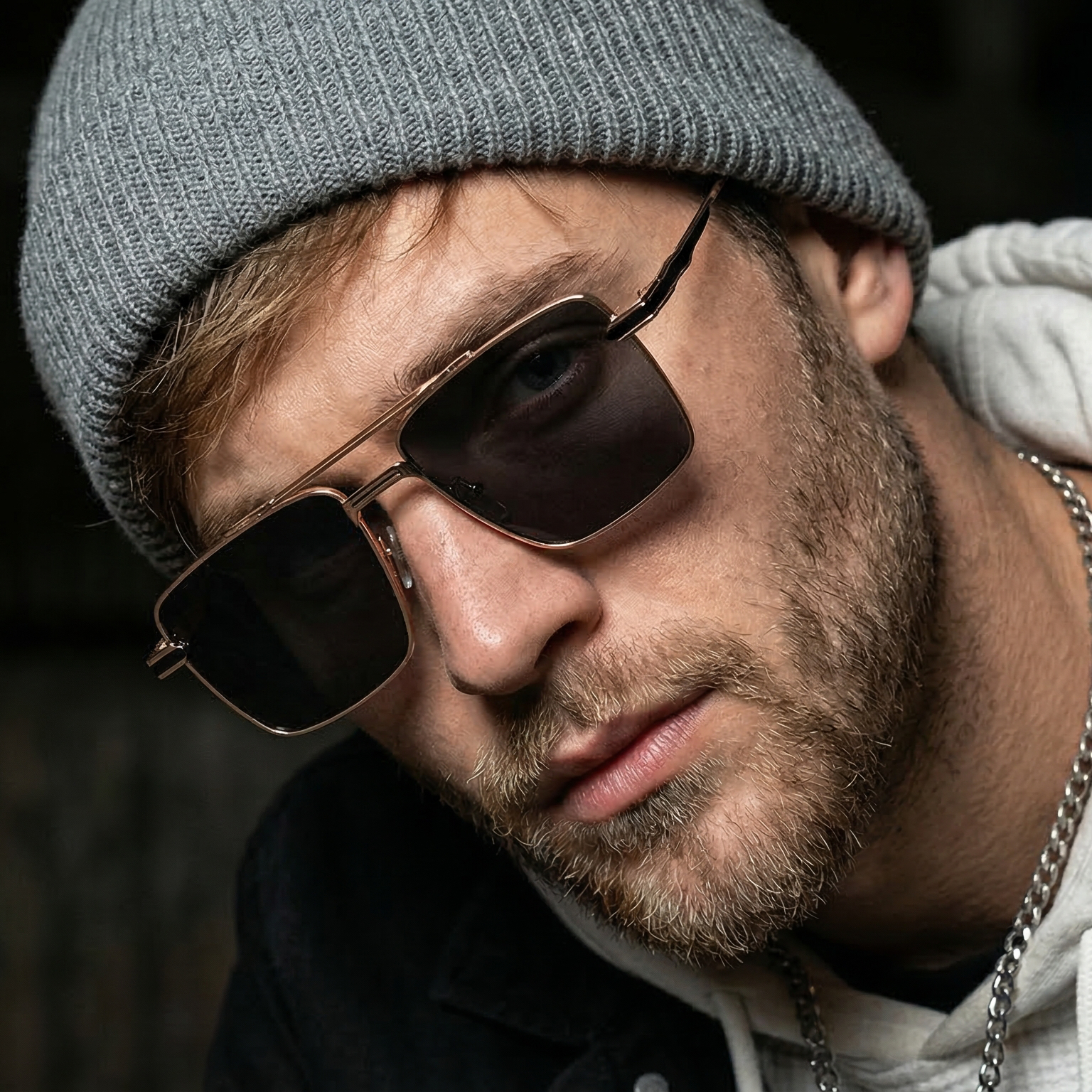 Lunettes de soleil carrées à double pont en métal pour hommes – Style rétro tendance, protection UV pour la conduite, les voyages et les activités de plein air
