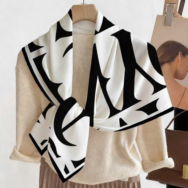 Foulard carré minimaliste français noir et blanc 90 cm en satin soyeux, bandeau et écharpe de cou pour femme, élégant pour le quotidien