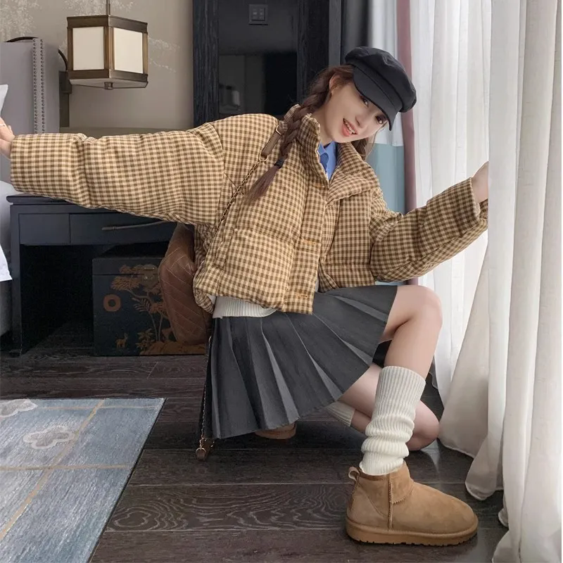 Nouvelle veste courte matelassée en coton à carreaux pour femme, version coréenne épaissie, col montant, style manteau duveteux