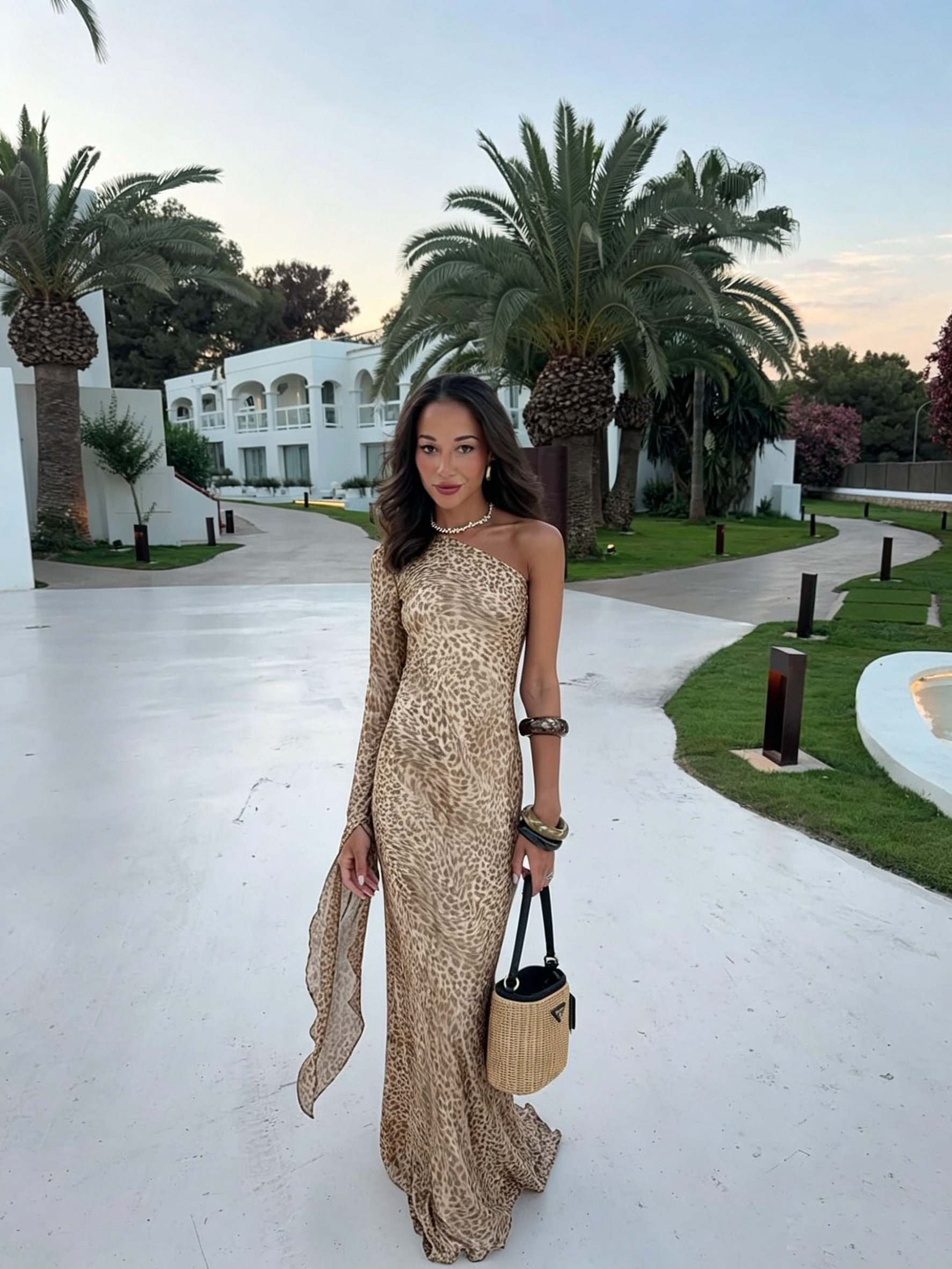 Robe longue en tricot et crochet sans manches pour femme, élégante et ajustée, idéale pour les fêtes d'été, comme tenue de plage ou de vacances