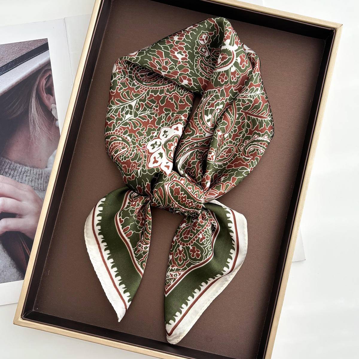 Foulard carré en soie pour femmes, mode Paisley, Bandana, châle, foulard, bandeau pour cheveux, cravates pour dames