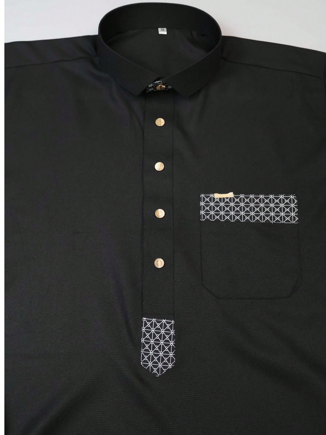 Robe longue à manches longues pour homme de style arabe, chemise à carreaux avec col et boutons décoratifs, vêtements de mode musulmane