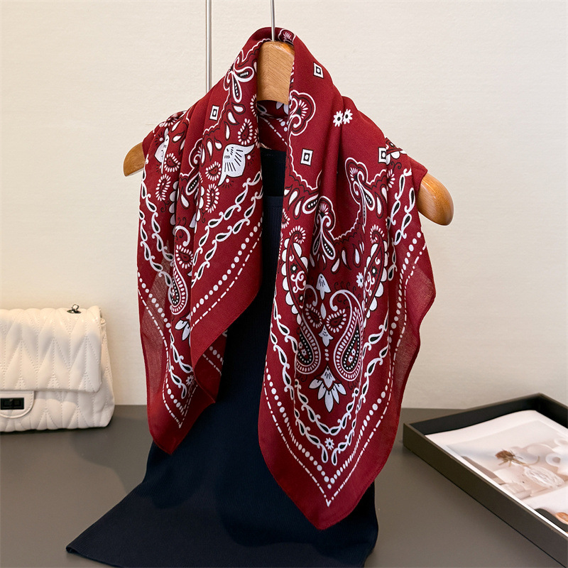 Foulard carré de luxe en forme de cajou pour femmes, doux, 70x70cm, châle, chaîne, élégant, Bandanas, imprimé Paisley, Hijab