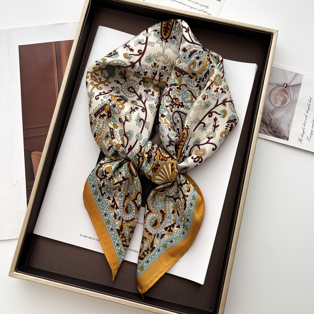 2025 soie châle carré Foulard pour femmes imprimer bandeau Foulard Satin Hijab bandes de cheveux Foulard femme bandeau Bandana