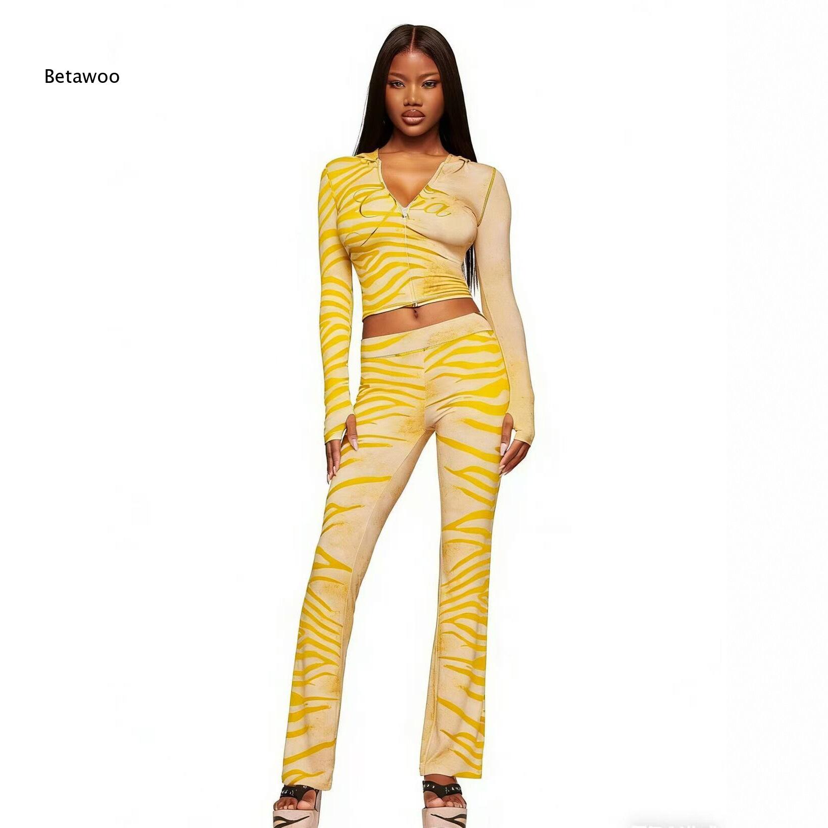 Ensemble 2 pièces imprimé animal pour femme : Crop top à manches longues et pantalon assorti – Look tendance moulant pour clubbing et streetwear