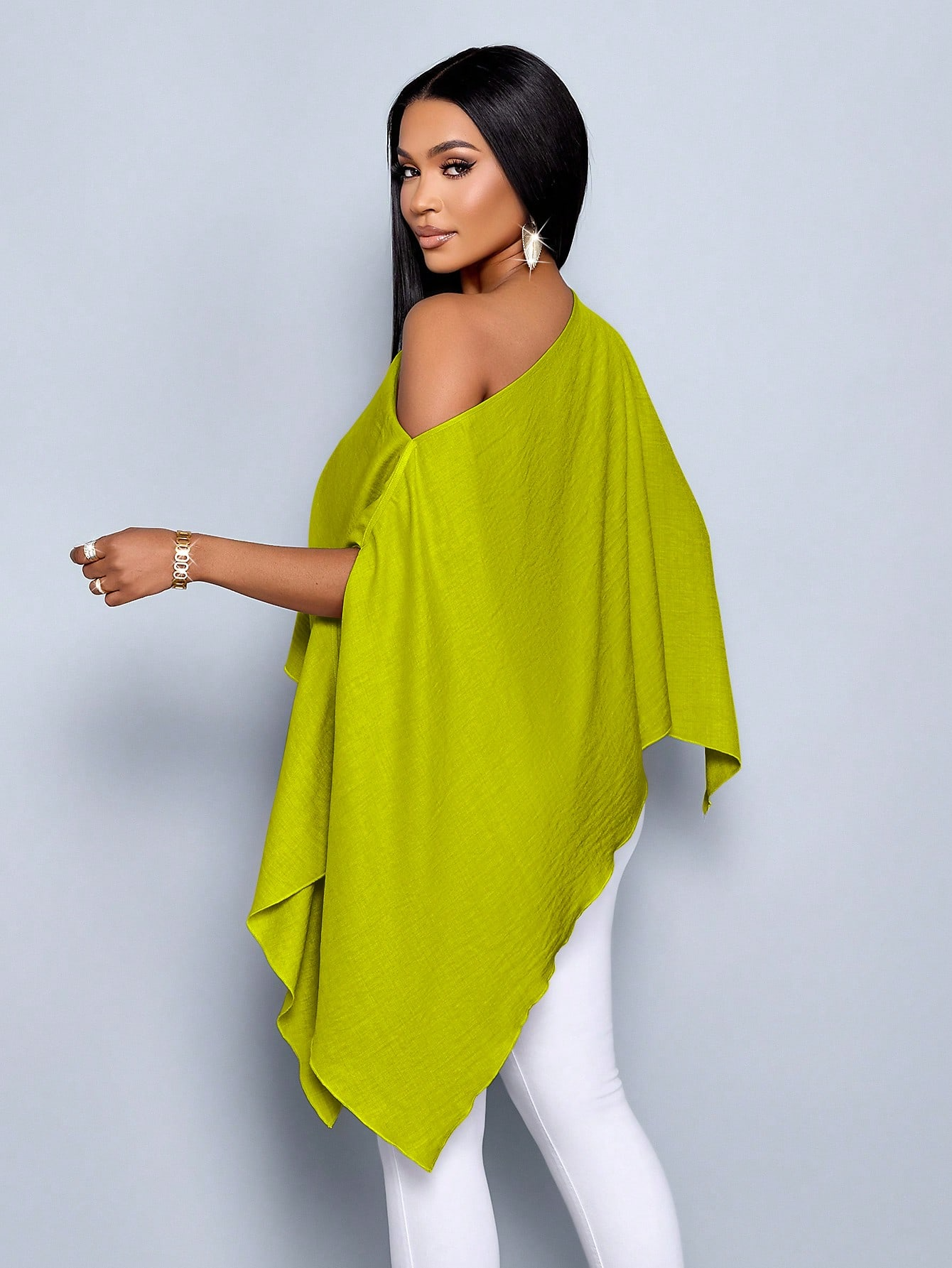 Chemise en lin pour femme à manches cape asymétriques et ourlet asymétrique
