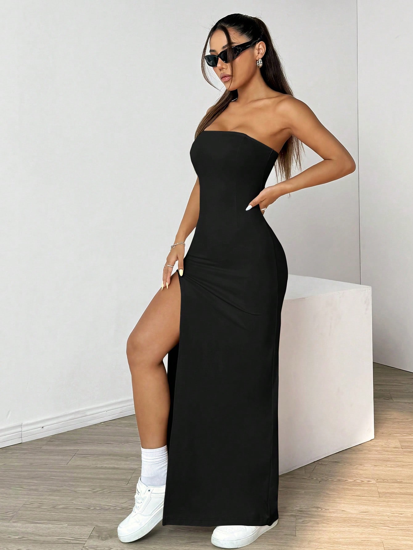 Robe longue élégante sans bretelles pour femme, camisole fendue, simple, basique, couleur unie, idéale pour les occasions décontractées et semi-formelles
