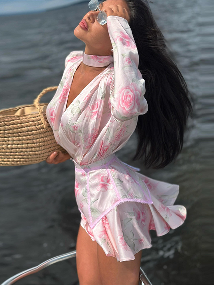 Robe mini élégante et sexy pour femme, rose à imprimé floral, manches bouffantes, col en V profond, avec ceinture, ourlet à volants en satin, collection 2026