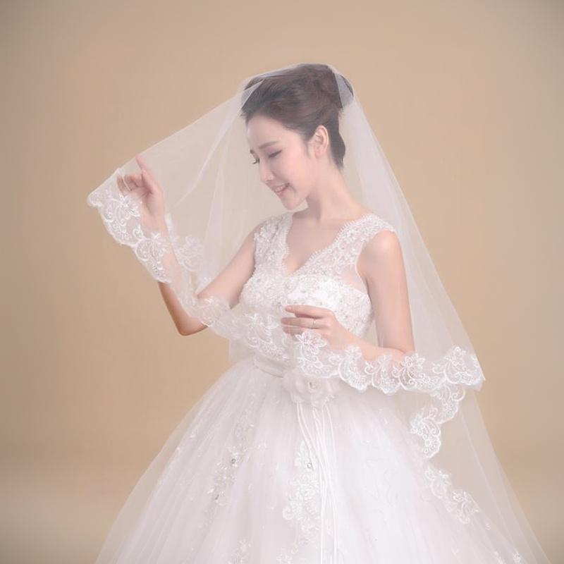 Nouveau voile de mariée court pour un style simple, accessoire de mariage, voile court en dentelle monocouche 1,35 x 1,1 mètres