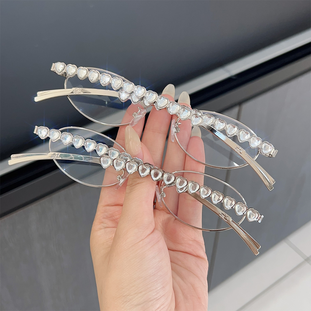 2025 nouvelle mode Cool femme en acier inoxydable cadre ovale lunettes élégant coeur diamants Simple plaine dame lunettes pour femmes filles