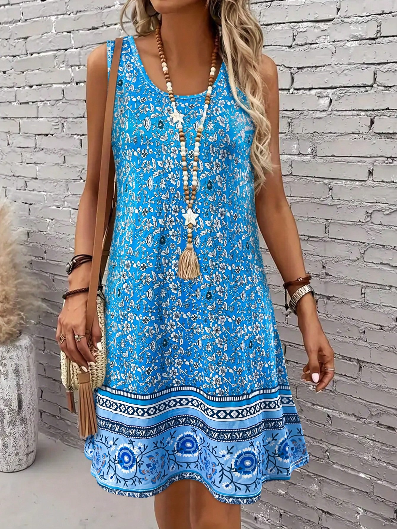 Robe mini sans manches à imprimé floral ethnique bleu bohème pour femme, robe décontractée à col rond et coupe évasée, idéale pour les vacances d'été à la plage