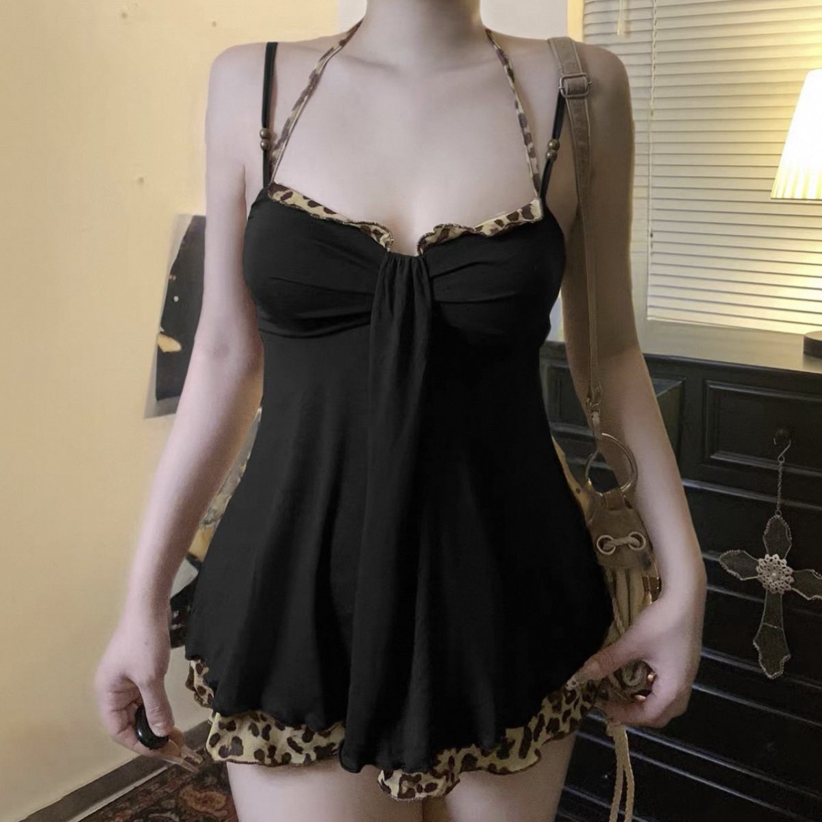 Haut licou sexy et à la mode pour fille légèrement dodue, grande taille, une fille chaude avec imprimé léopard, patchwork, dos nu, haut amincissant