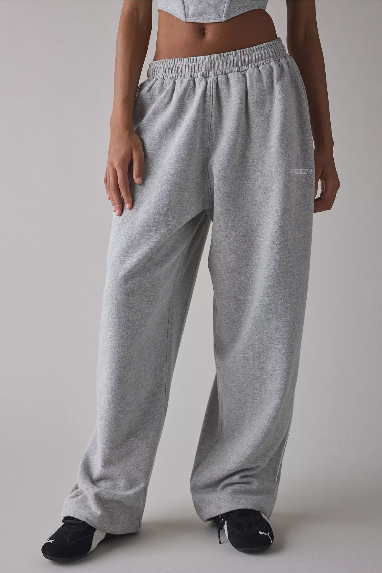 Pantalones Casuales nouveau pantalon décontracté brodé rose pour femmes pantalon droit taille élastique ample et confortable 2025 nouveau