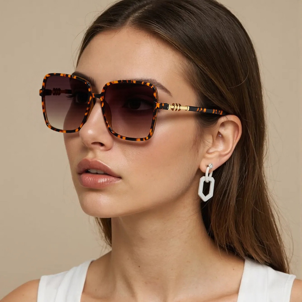 Lunettes de soleil carrées dégradées à la mode, avec chaîne dorée Unique, jambes de temple exquises pour femmes