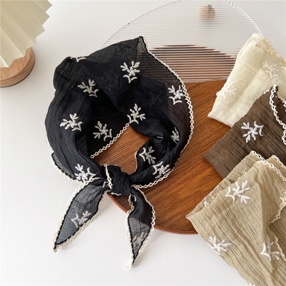 Foulard de tête style pastoral en dentelle florale, bandeau triangle doux en coton et lin, bandeau Y2K, bandana bohème pour femme