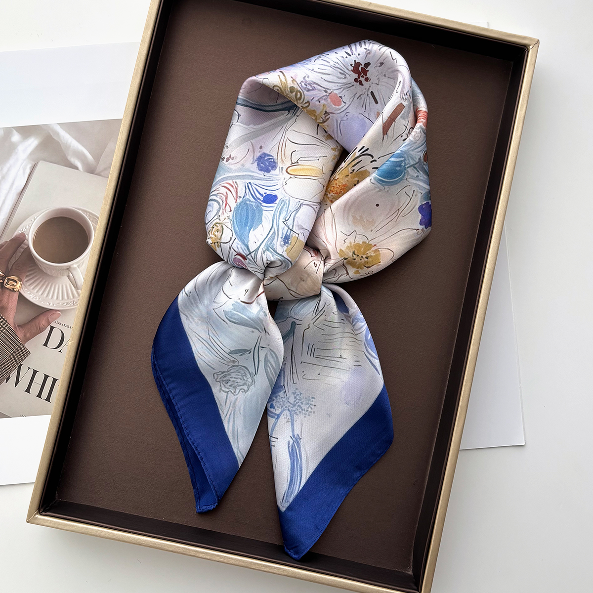 Écharpe carrée de luxe pour femmes, foulards en satin doux imitation soie, bandanas, hijab tendance, foulard élégant, châles