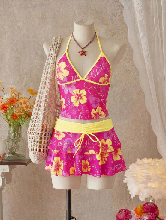 Ensemble Tankini 3 Pièces Floral pour Femme : Haut Halter, Culotte Bikini et Jupe de Bain à Volants Superposés avec Cordon de Serrage – Maillot de Bain Tropical pour la Plage