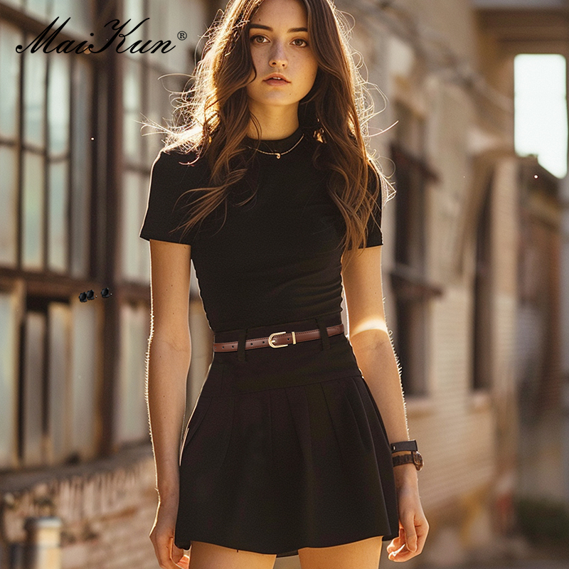 Maikun ceinture fine pour femmes boucle en alliage d'or ceinture en simili cuir pour robe