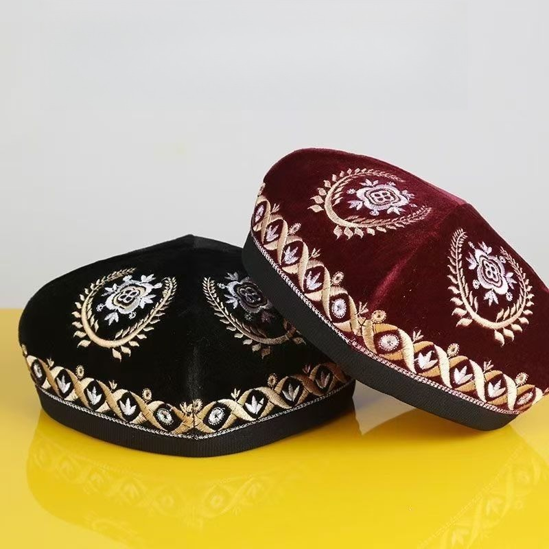 Casquettes ethniques kazakhes pour hommes, chapeau brodé à quatre coins rouge noir, bande de danse, couvre-chef de Performance, chapeaux Kufi en tissu velours