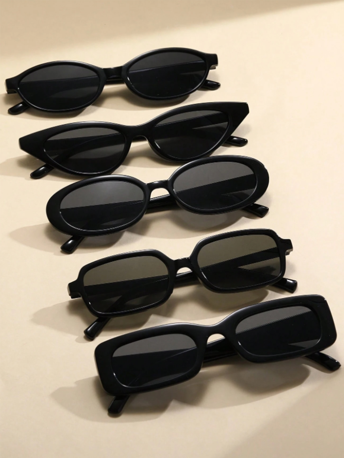 Ensemble de 5 lunettes de soleil classiques entièrement noires, multi-styles, accessoires de mode décontractés et simples, couleur unie, adaptées à un usage quotidien